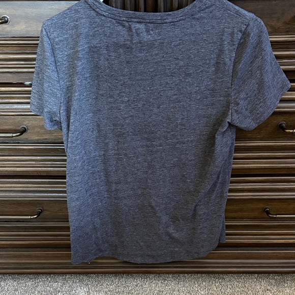 Maurices Heather Gray Tee with Tree Appliqué - Picture 2 of 2